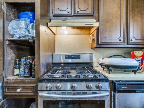 Kitchen - 6644 E 26th Pl, Tulsa, OK 74129 photo 5 of 9