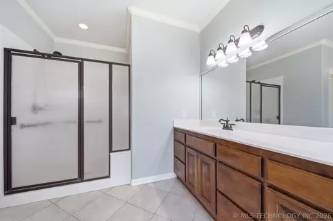 Bath - 7709 El Paso St, Broken Arrow, OK 74014 photo 1 of 5