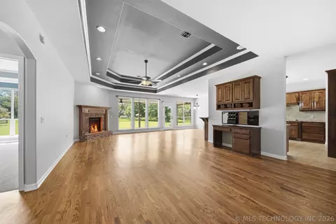 Living - 7709 El Paso St, Broken Arrow, OK 74014 photo 1 of 7