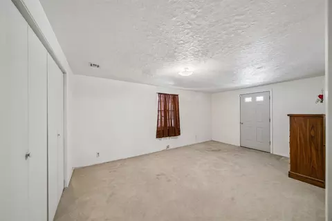 Bedroom - 24952 E 101st St S, Broken Arrow, OK 74014 photo 4 of 5