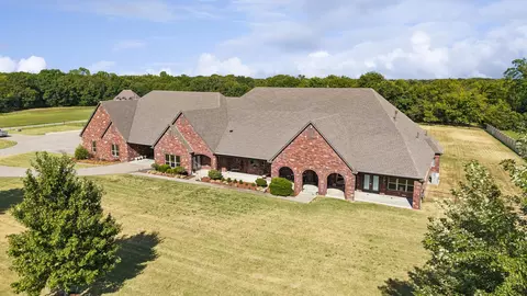 13351 S 241st East Ave, Coweta, OK 74429