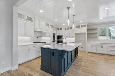 Kitchen - 84 E 165th Pl S, Glenpool, OK 74033 photo 1 of 5