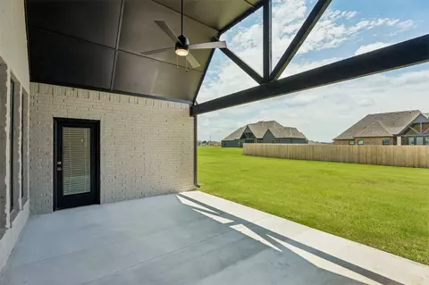 Exterior - 84 E 165th Pl S, Glenpool, OK 74033 photo 4 of 8