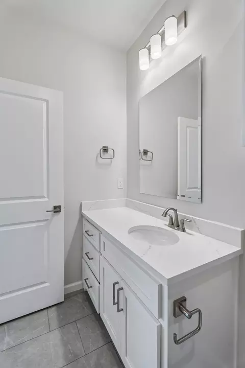Bath - 84 E 165th Pl S, Glenpool, OK 74033 photo 8 of 13