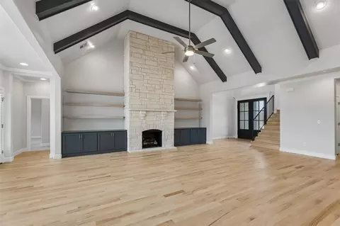 Living - 84 E 165th Pl S, Glenpool, OK 74033 photo 3 of 8