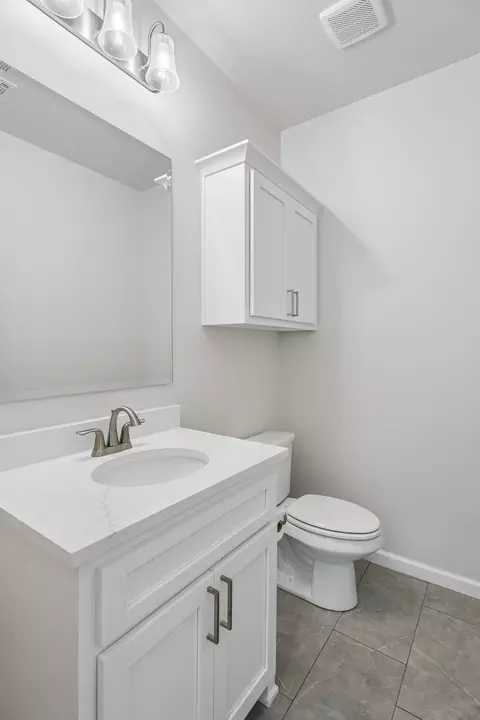 Bath - 84 E 165th Pl S, Glenpool, OK 74033 photo 6 of 14
