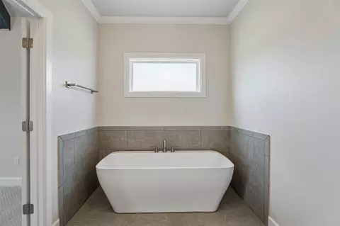 Bath - 84 E 165th Pl S, Glenpool, OK 74033 photo 1 of 13