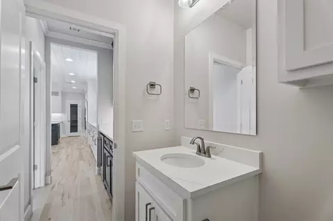 Entry Way - 84 E 165th Pl S, Glenpool, OK 74033 photo 5 of 7