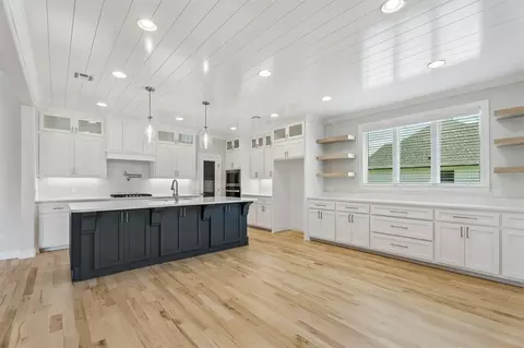 Kitchen - 84 E 165th Pl S, Glenpool, OK 74033 photo 5 of 5