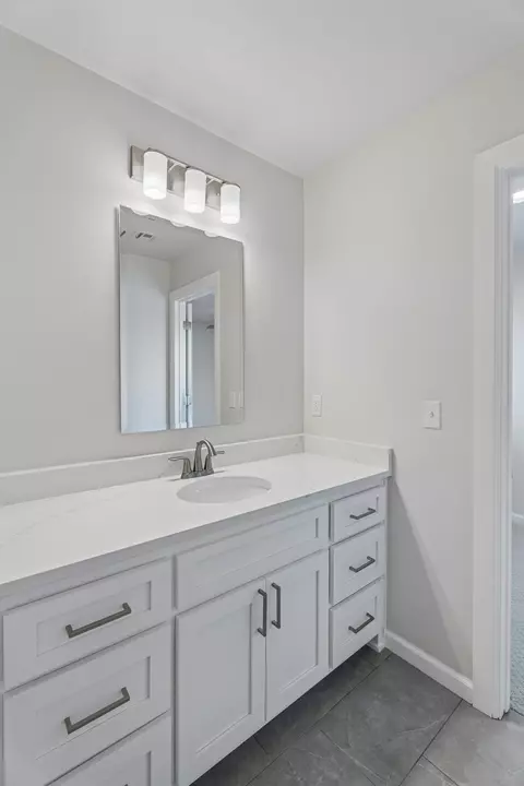 Bath - 84 E 165th Pl S, Glenpool, OK 74033 photo 12 of 13