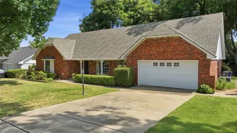 Exterior - 6780 E 66th Pl, Tulsa, OK 74133 photo 3 of 13