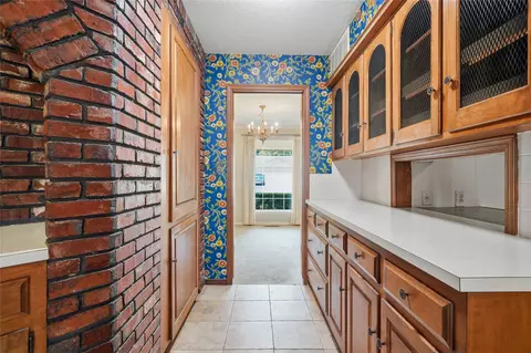 Entry Way - 6780 E 66th Pl, Tulsa, OK 74133 photo 4 of 7