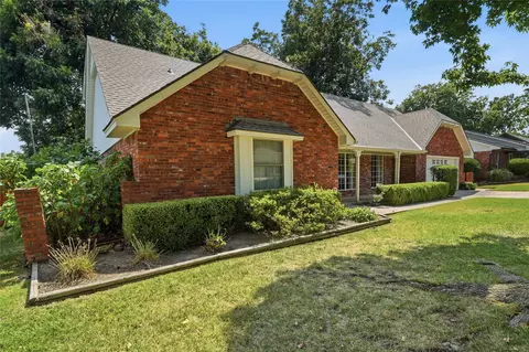 Exterior - 6780 E 66th Pl, Tulsa, OK 74133 photo 5 of 13