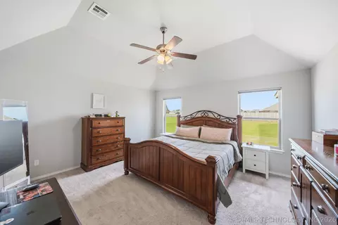 Bedroom - 3555 E 155th St, Bixby, OK 74008 photo 1 of 8