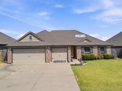 8409 N 77 East Ave, Owasso, OK 74055