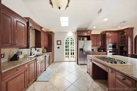 Kitchen - 116 E 26th St, Tulsa, OK 74103 photo 1 of 6