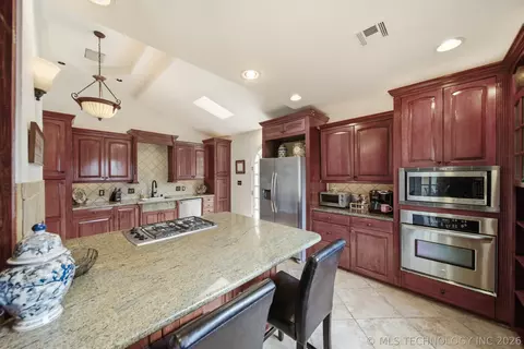 Kitchen - 116 E 26th St, Tulsa, OK 74103 photo 3 of 6