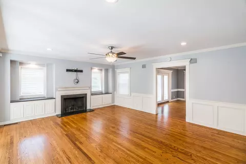 Living - 333 E 29th Pl, Tulsa, OK 74114 photo 2 of 3
