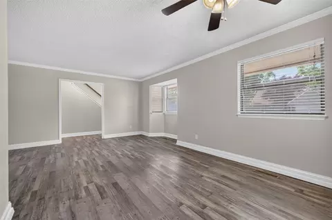 Living - 10125 E 29th St, Tulsa, OK 74129 photo 4 of 8