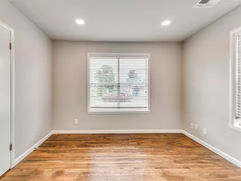 Living - 515 E Greeley St, Broken Arrow, OK 74012 photo 4 of 4