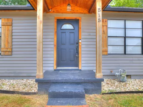 Exterior - 515 E Greeley St, Broken Arrow, OK 74012 photo 3 of 18