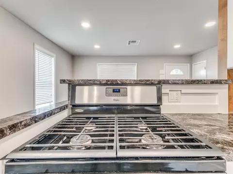 Kitchen - 515 E Greeley St, Broken Arrow, OK 74012 photo 6 of 6