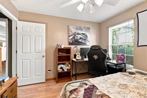 Bedroom - 183 Summit Cir, Durant, OK 74701 photo 5 of 6
