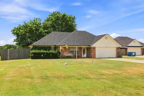 Exterior - 183 Summit Cir, Durant, OK 74701 photo 2 of 4