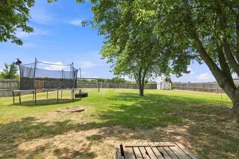 Exterior - 183 Summit Cir, Durant, OK 74701 photo 3 of 4