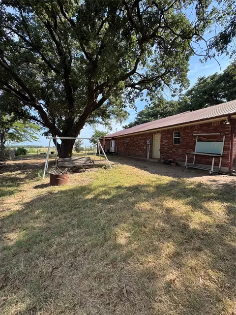 Exterior - 20126 Old Towne, Thackerville, OK 73459 photo 2 of 4