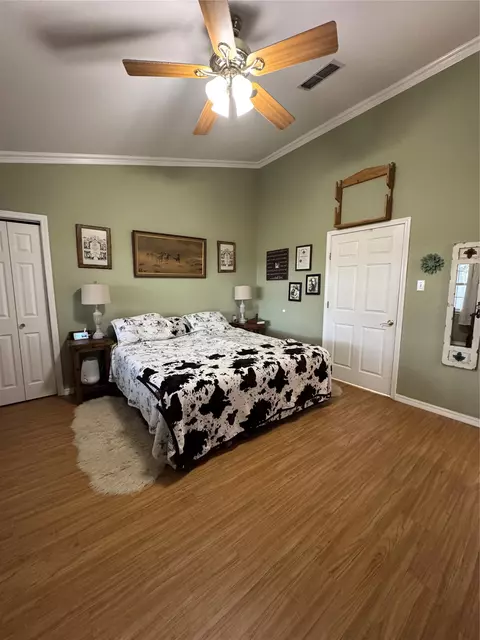 Bedroom - 20126 Old Towne, Thackerville, OK 73459 photo 1 of 4