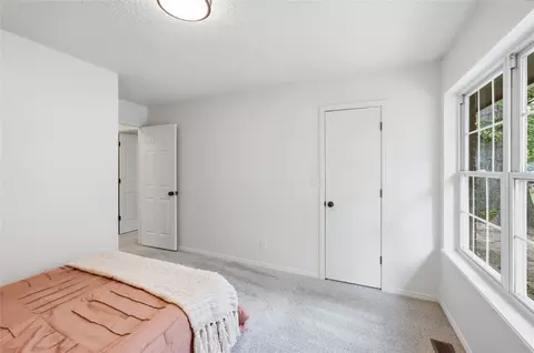 Bedroom - 21504 E 33rd St S, Broken Arrow, OK 74014 photo 6 of 6