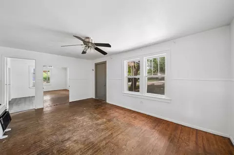 Living - 417 E 17th St, Ada, OK 74820 photo 4 of 4