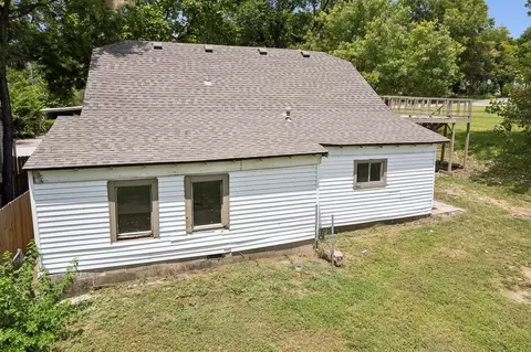 Exterior - 417 E 17th St, Ada, OK 74820 photo 9 of 9