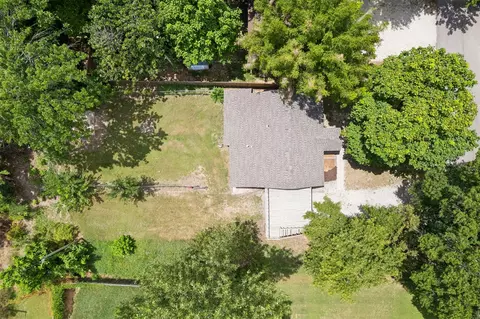 View/Area - 417 E 17th St, Ada, OK 74820 photo 4 of 4