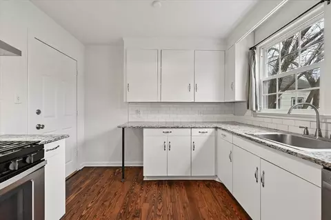 Kitchen - 3407 E 5th Pl, Tulsa, OK 74112 photo 2 of 4