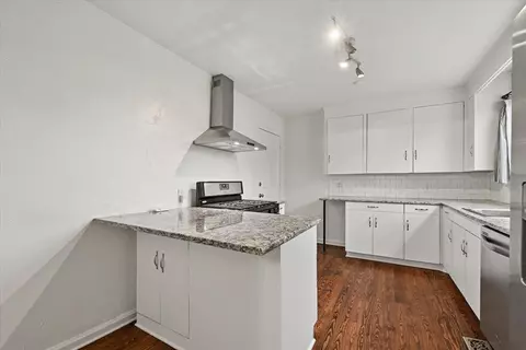Kitchen - 3407 E 5th Pl, Tulsa, OK 74112 photo 1 of 4