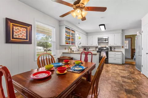 Dining - 414410 E 1074 Rd, Checotah, OK 74426 photo 2 of 2