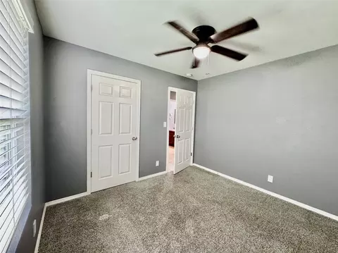 Bedroom - 3401 E Irvington Pl, Broken Arrow, OK 74014 photo 5 of 6