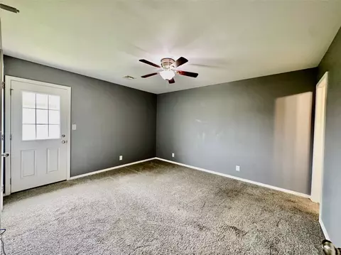 Bedroom - 3401 E Irvington Pl, Broken Arrow, OK 74014 photo 3 of 6