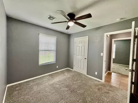 Bedroom - 3401 E Irvington Pl, Broken Arrow, OK 74014 photo 4 of 6