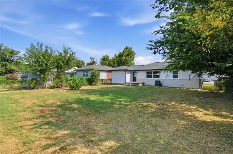 Exterior - 4044 E 27th St, Tulsa, OK 74114 photo 3 of 3