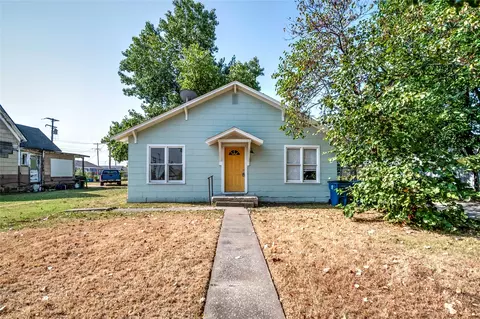 Exterior - 313 W Moses St, Cushing, OK 74023 photo 2 of 6