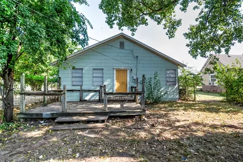 Exterior - 313 W Moses St, Cushing, OK 74023 photo 3 of 6