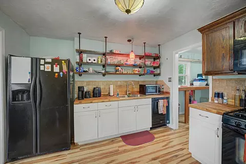 Kitchen - 236 E 148th St S, Glenpool, OK 74033 photo 5 of 5
