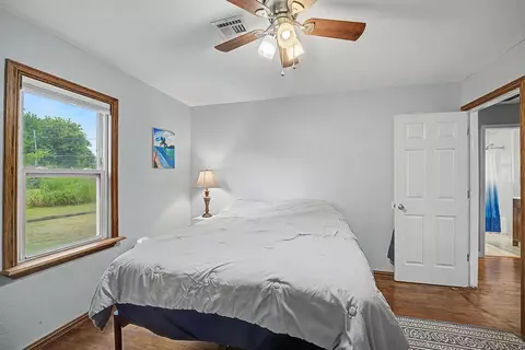Bedroom - 236 E 148th St S, Glenpool, OK 74033 photo 1 of 3
