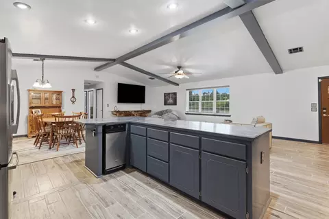 Kitchen - 4707 E 116th St, Perkins, OK 74059 photo 4 of 7