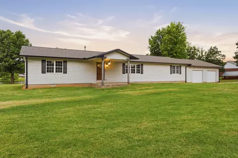 Exterior - 4707 E 116th St, Perkins, OK 74059 photo 2 of 12