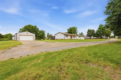 Exterior - 4707 E 116th St, Perkins, OK 74059 photo 4 of 12