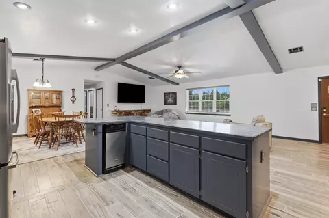 Kitchen - 4707 E 116th St, Perkins, OK 74059 photo 4 of 7